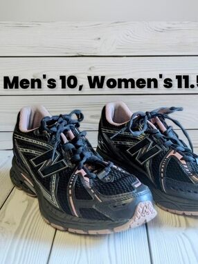 New Balance Eclipse/Pink Taffy Running Shoes (Men's 10, Women's 11.5)